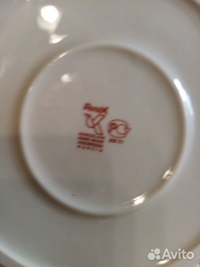 Ваза с цветочной росписью из Кисловодского фарфора