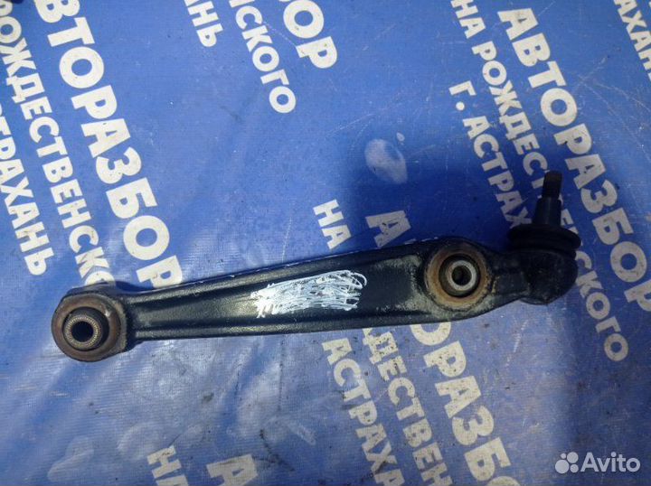 Передний левый рычаг Bmw E70 внедорожник 2008