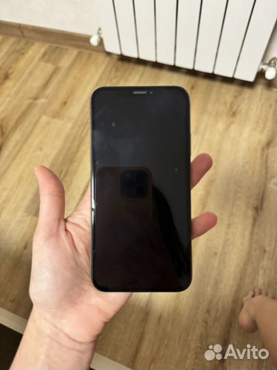 iPhone Xs, 64 ГБ