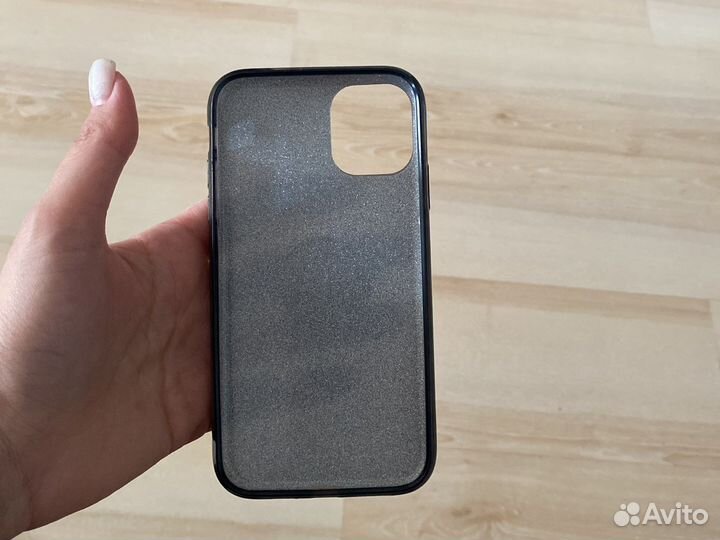 Чехол на iPhone 11