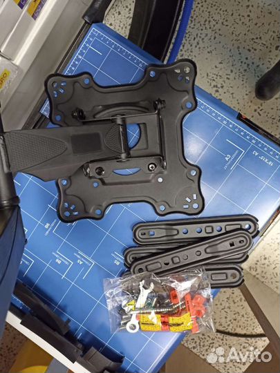 Наклонно-поворотный #кронштейн Тв