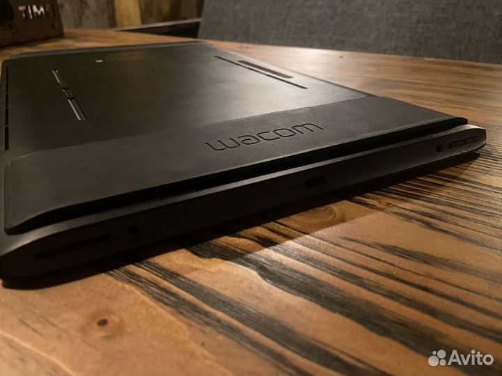 Wacom Mobile Studio Pro 16 256 Гб
