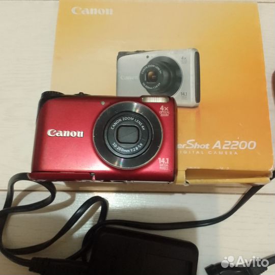 Компактный фотоаппарат canon