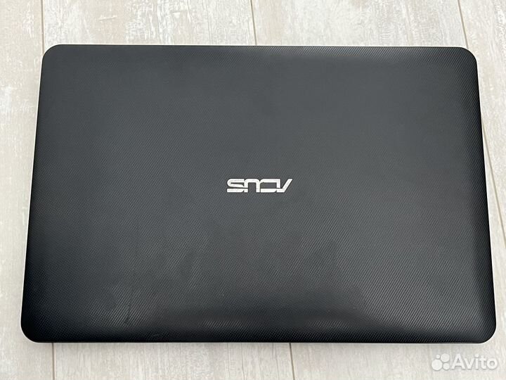 Ноутбук asus