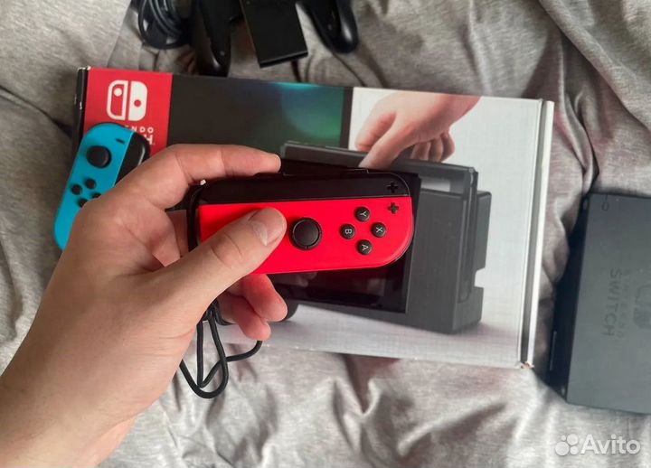 Nintendo Switch Прошитая + 497 игр