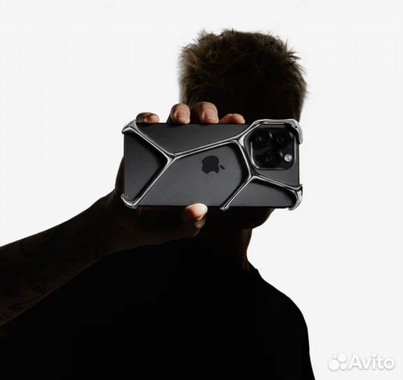 Чехол на iPhone