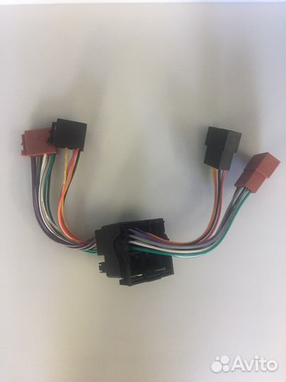 Разьём штатный для магнитолы Ford 05+ с iso