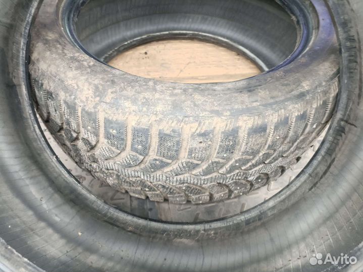 Bridgestone Blizzak Spike-01 245/50 R18 104T