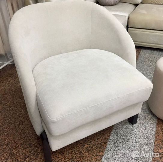 Дизайнерское кресло