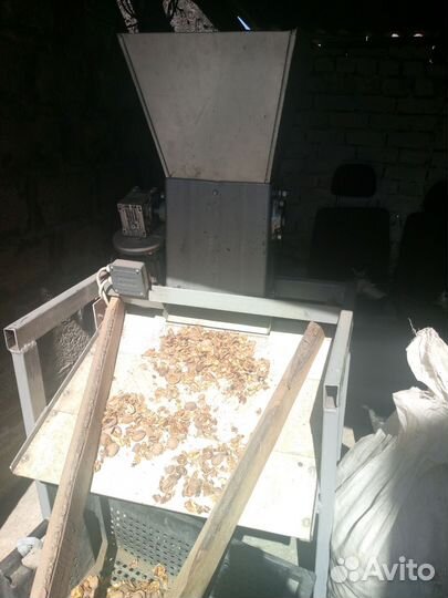 Продам орехокол