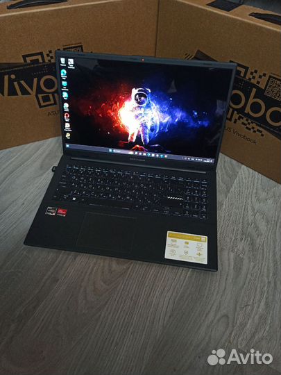 Asus Vivobook 15.6 Oled,Ryzen5 7520u,16gb,512gb