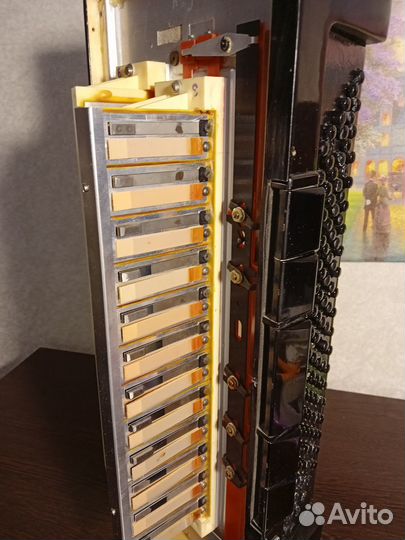 Баян Weltmeister Grandina