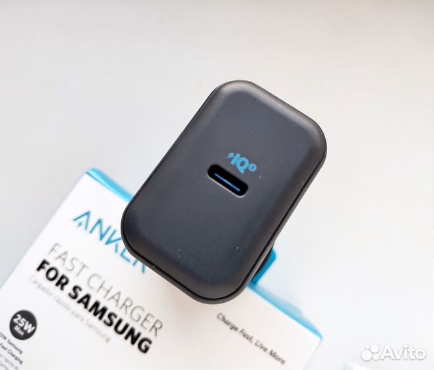 Зарядное устройство Anker PowerPort III 25W