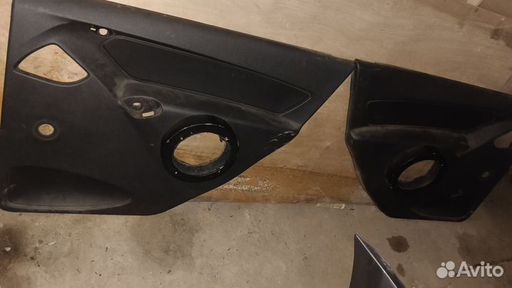 Дверные карты на LADA гранту