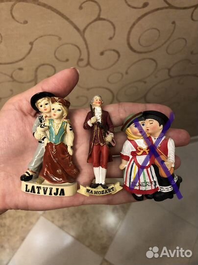 Магниты на холодильник из разных стран