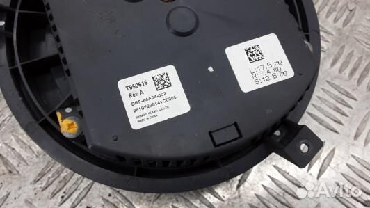 Моторчик печки mercedes benz M-class W166 (5MF11KK