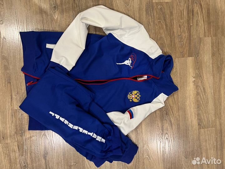 Костюм спортивный для художественной гимнастике