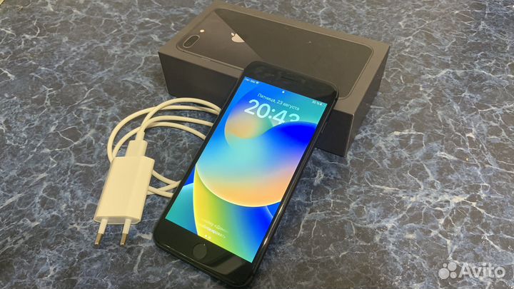 iPhone 8 Plus, 64 ГБ