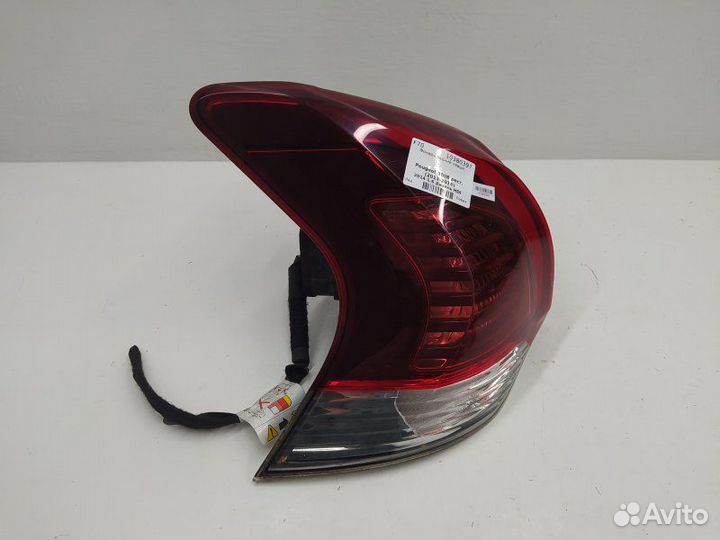 Б/У Б/У Фонарь задний левый Мусор внутри, не