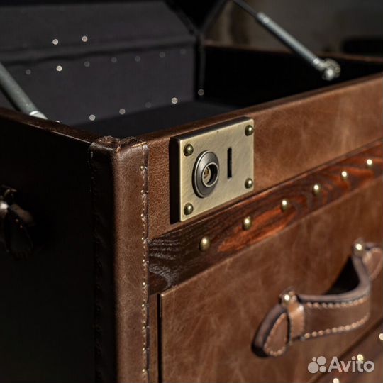 Прикроватная тумба-сундук