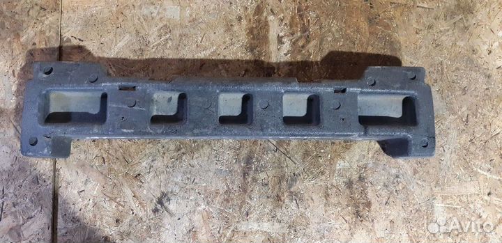 Отбойник переднего бампера Kia Ceed (ED) I (2006–2