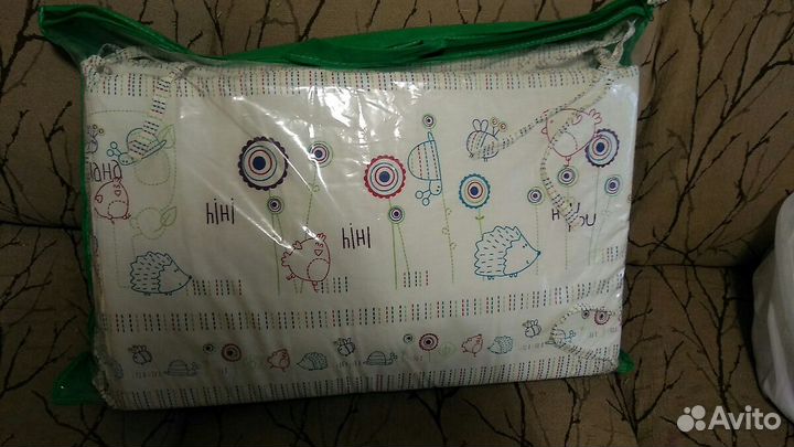 Бортики на детскую кроватку