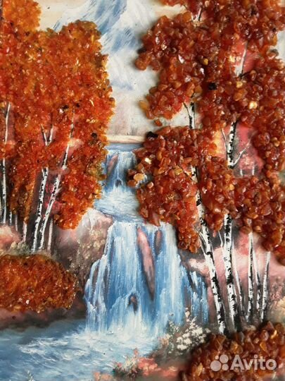 Картина из янтаря