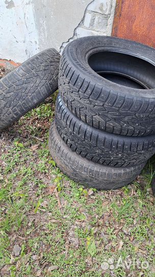Nokian Tyres Hakkapeliitta 7 SUV 215/65 R16