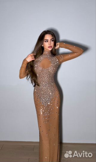 Вечернее платье