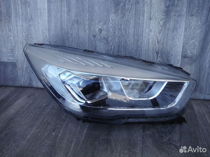 Фара правая №90 ford Kuga 2 2018