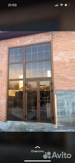 Дверь алюминиевая