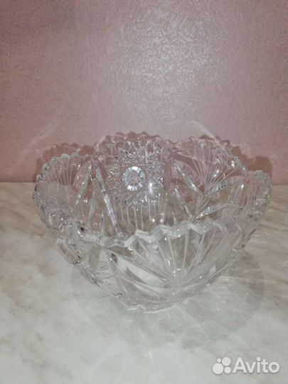 Хрустальная ваза