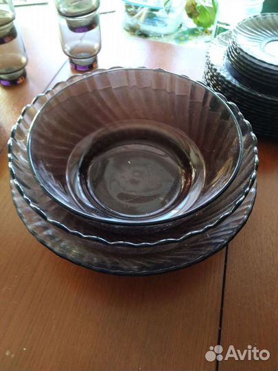 Набор столовой посуды производства Франции