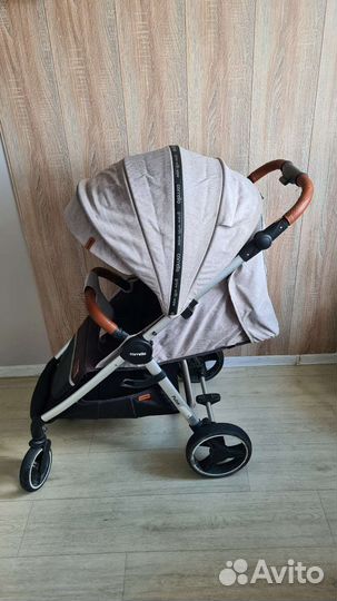 Прогулочная коляска carrello pulse