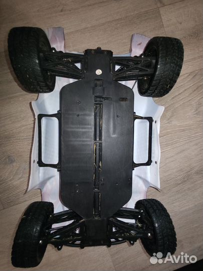 Машина на радиоуправлении Himoto Spatha