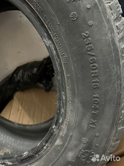 Kumho I'Zen KW22 235/60 R16 104T
