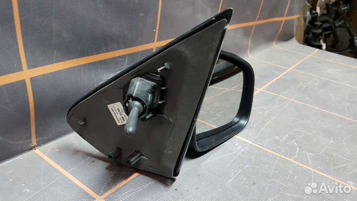 Renault Duster - Зеркало правое