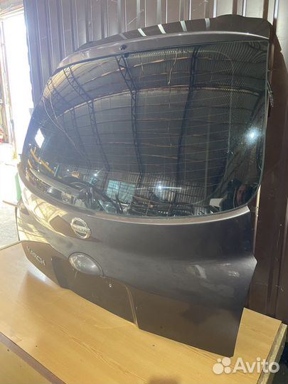 Крышка багажника nissan march