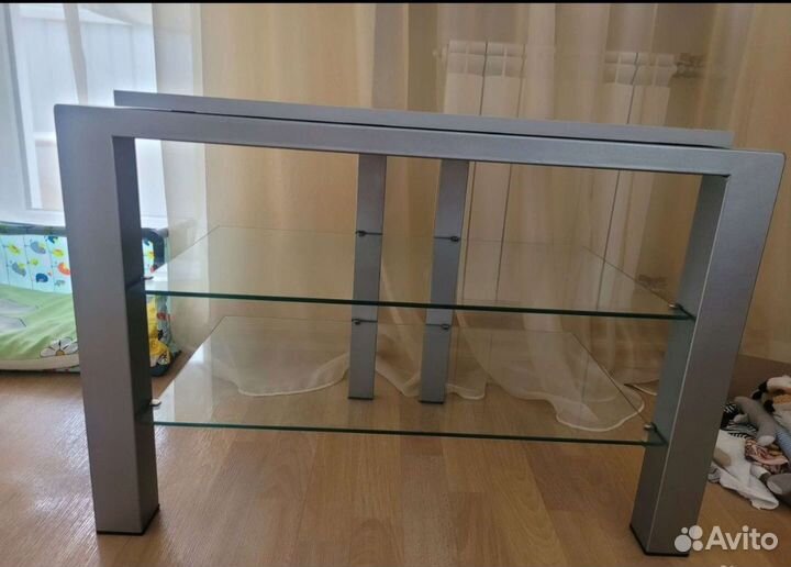 Тумбочка, подставка под телевизор