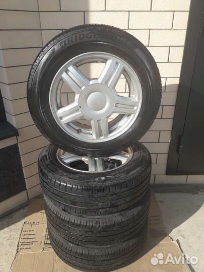 Yokohama Bluearth ES32 175/65 R14 82H