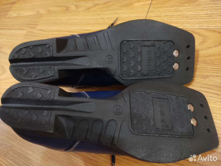 Лыжные ботинки