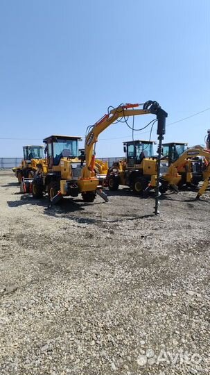 Экскаватор-погрузчик XCMG WZ30-25, 2023