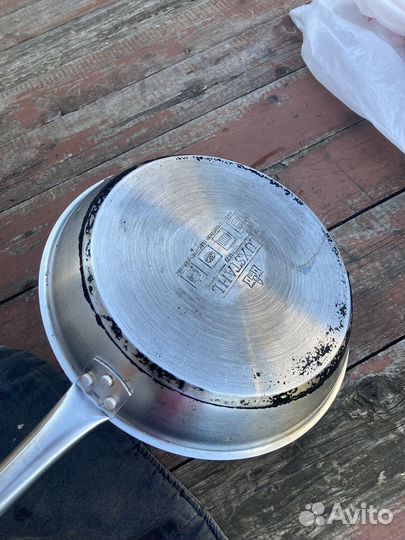 Сковороды Luxstahl б/у d30 и 32