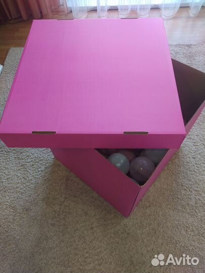 Большая подарочная коробка