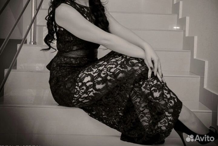 Вечернее платье в пол 42