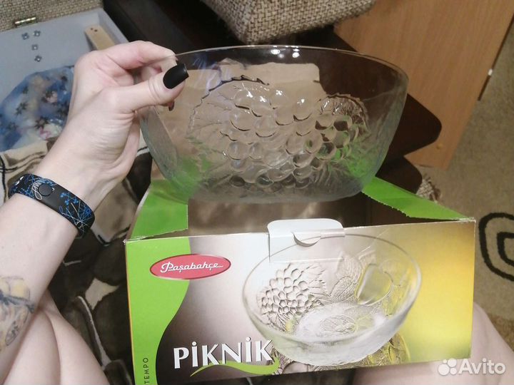 Салатник стекло новый