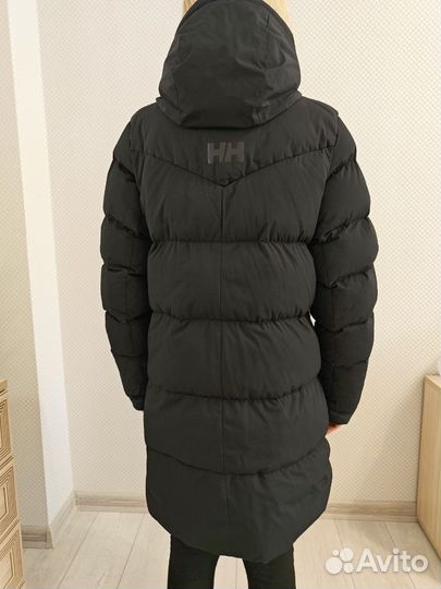 Пуховик женский helly hansen M