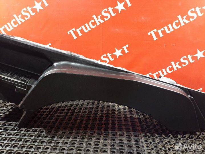 Корпус подножки левый Renault T