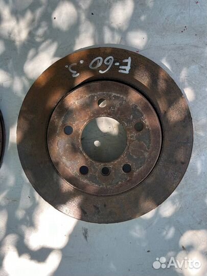 Диск тормозной задний BMW5 E60