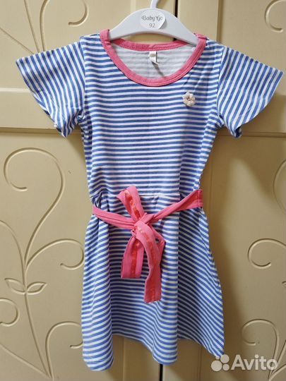 Платье красивое 104